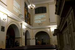 projektor-kosciol-spiewnik-ekran-rzutnik-tekst-liturgia-3-1